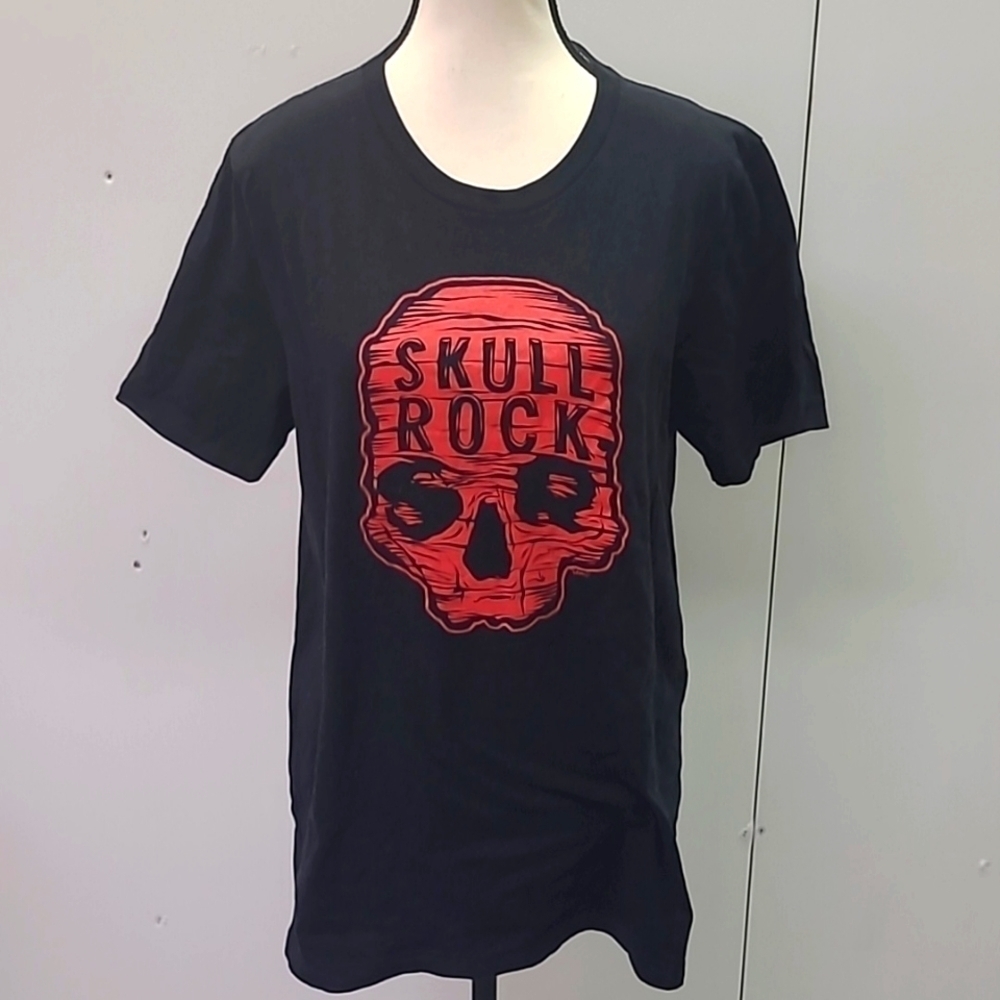 Size M Black Skull Rock T-Shirt
